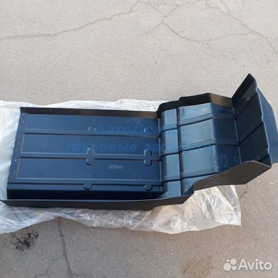 Крыло переднее MAN TGA TGS левое 81612100675