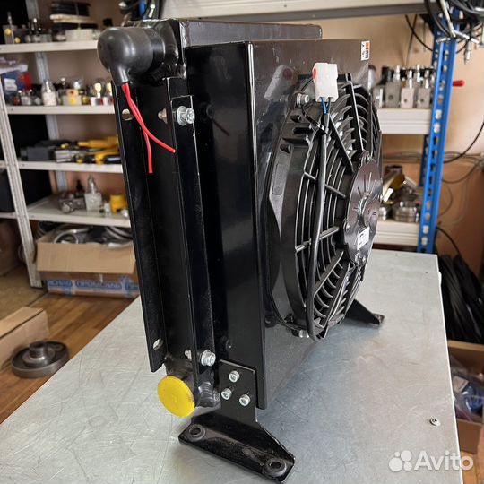 Маслоохладитель воздушный мо2 80-120 л. 12/24 V