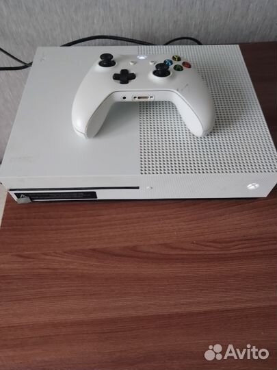 Xbox One s + игры