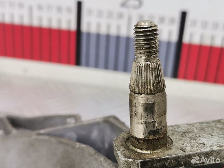 Механизм стеклоочистителя (трапеция дворников)