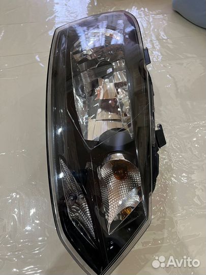 Фара правая фольцваген поло