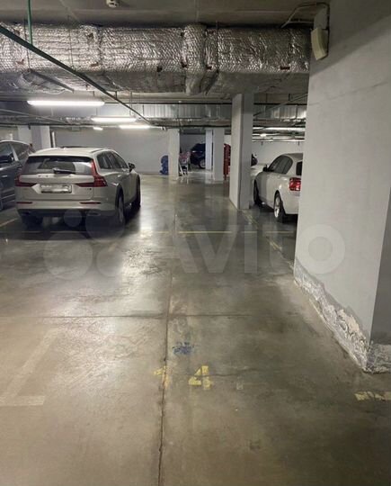 Машиноместо, 18 м²