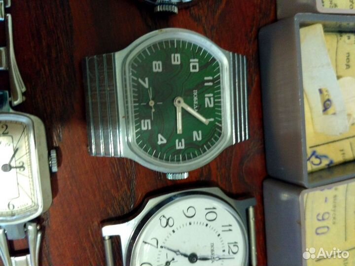Выезжаю часы новые советское Раритет