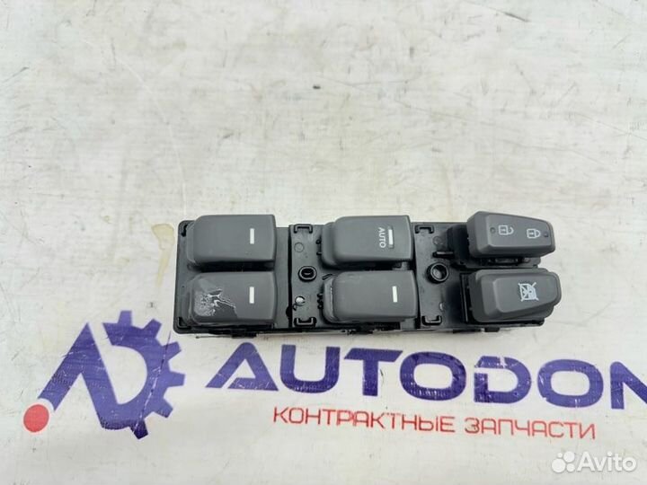 Блок управления стеклоподъемниками Hyundai Sonata