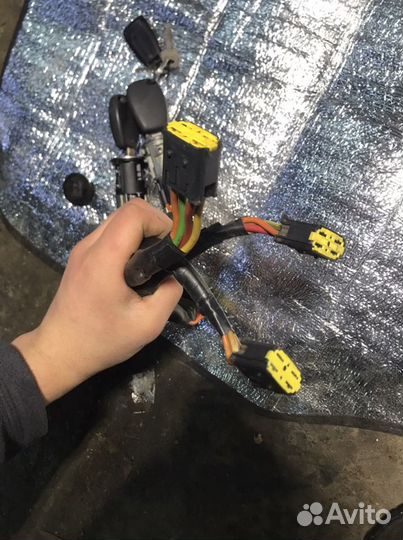 Замок зажигания logan,sandero,duster,largus