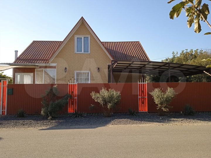 Дом 101,5 м² на участке 4 сот.