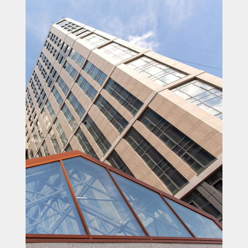 3-к. квартира, 105 м², 18/23 эт.