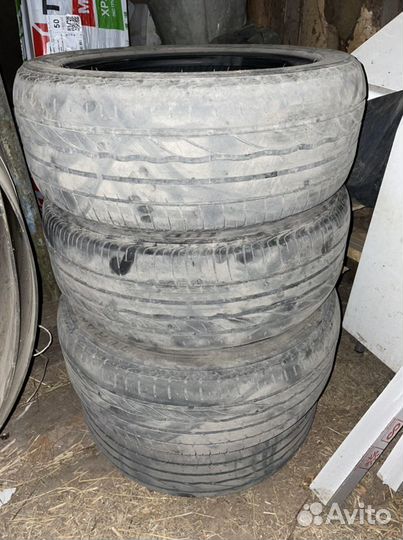 Bridgestone WT17 215/50 R17