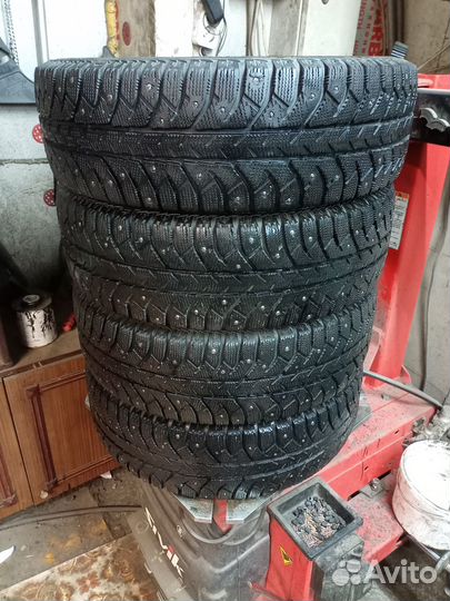 Bridgestone Ice Cruiser 7000S 185/65 R15