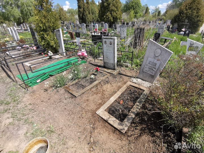Уборка могил