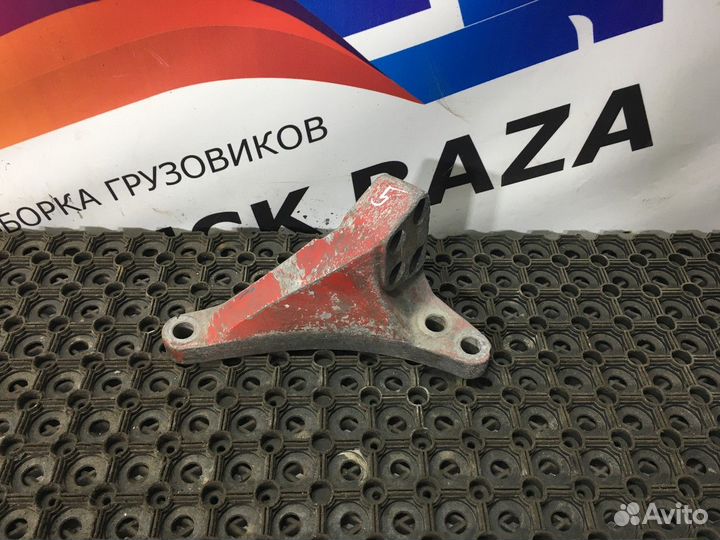 Кронштейн двигателя задний правый