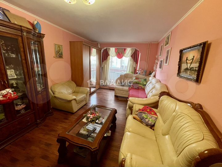 3-к. квартира, 79,8 м², 1/17 эт.