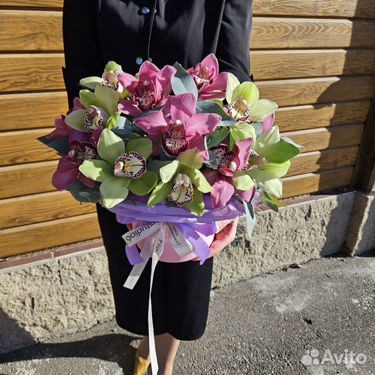 Композиция с орхидеями