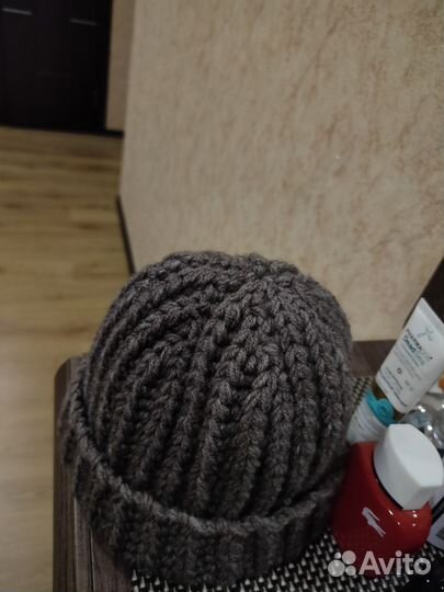 Вязанная шапка ручная работа