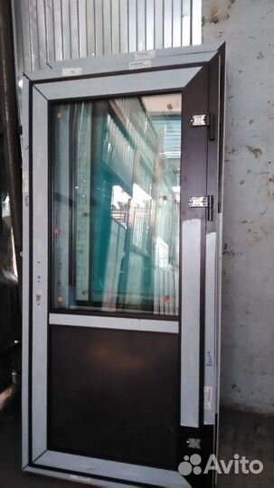 Окна пластиковые, двери