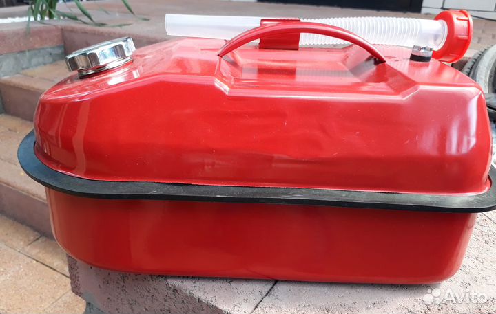 Канистра для бензина 10 л металлическая новая