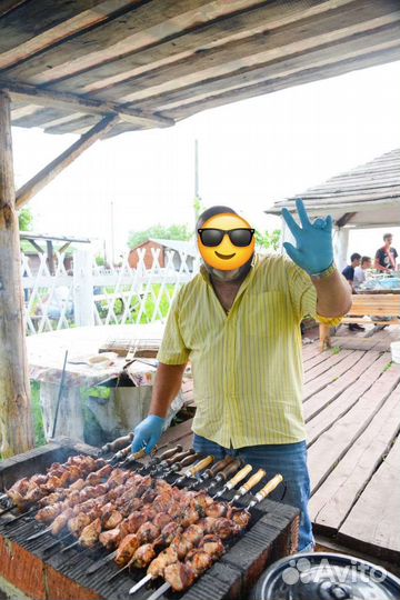 Мангальщик шашлычник