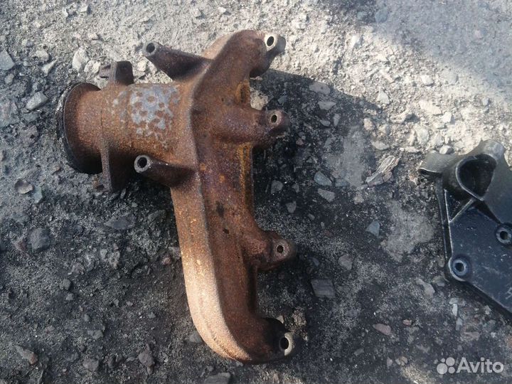 Коллектор выхлопной Фольксваген Т4 1,9 дизель