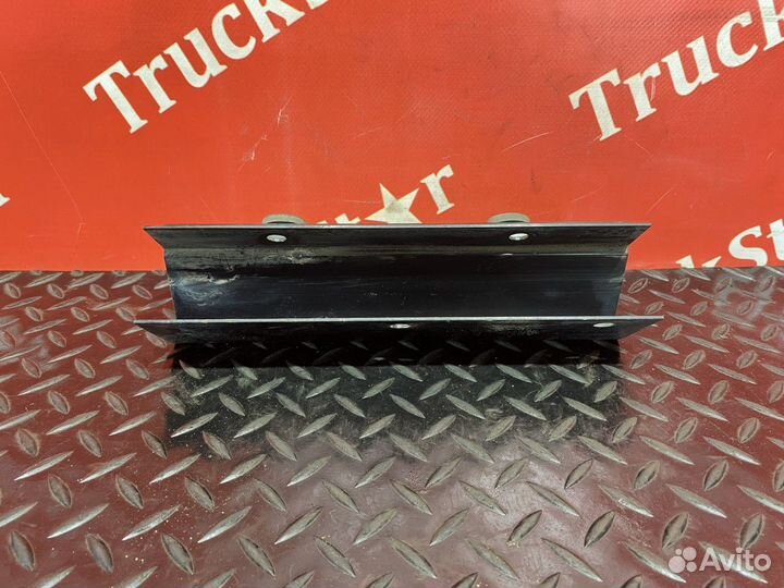 Кронштейн монтажки Daf XF105