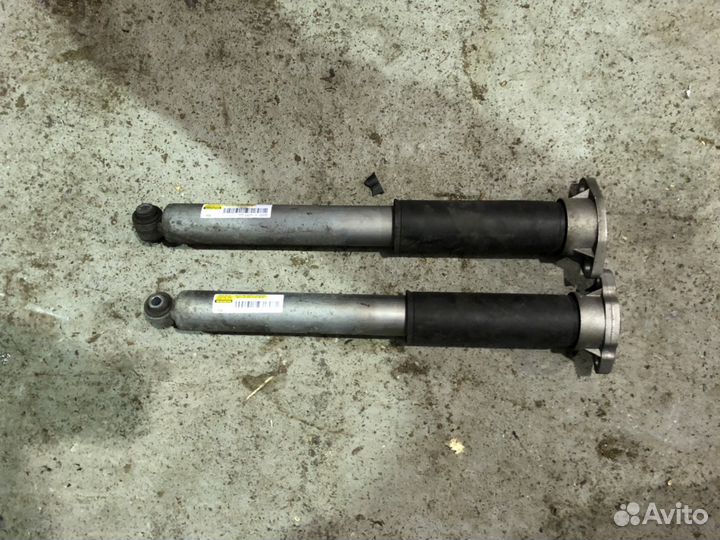 Амортизатор задний Mercedes GLC 2018