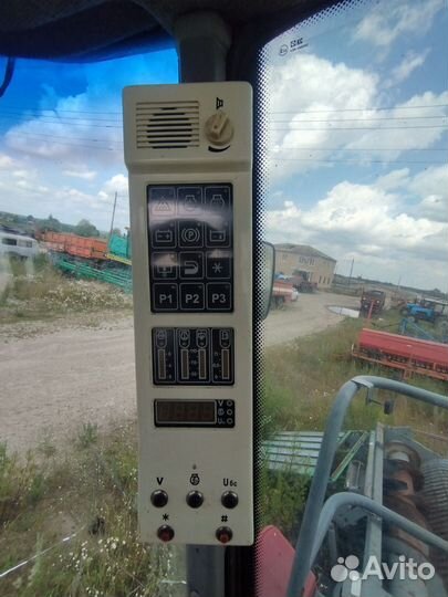 Комбайн Ростсельмаш Дон 680М, 2011