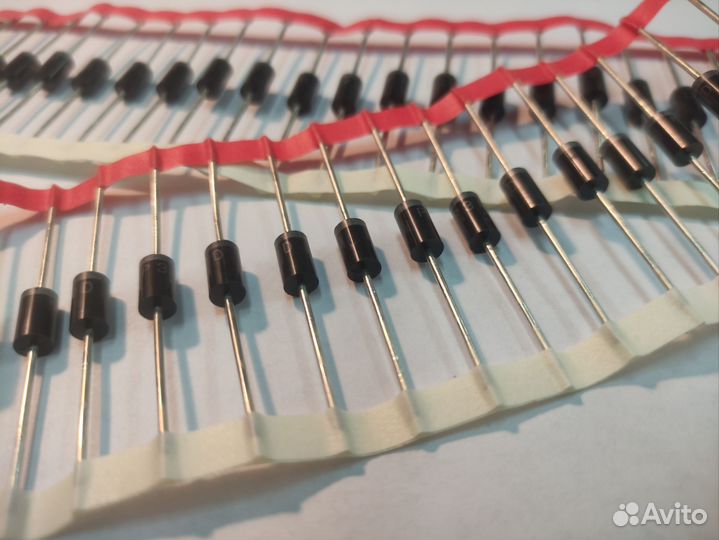 Диоды P300D (4 штуки)