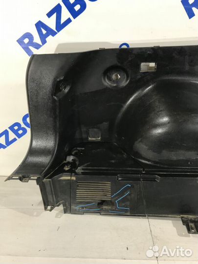 Обшивка багажника левая KIA sportage 3 SL 2.0 мт