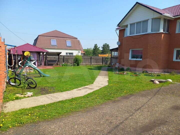 Коттедж 190 м² на участке 15 сот.