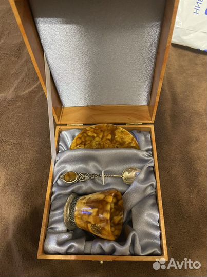 Кофейный набор из янтаря