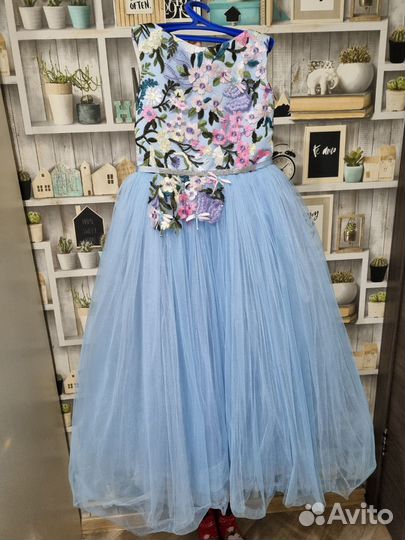 Платье для девочки размер 34