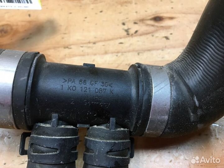 Патрубок volkswagen jetta