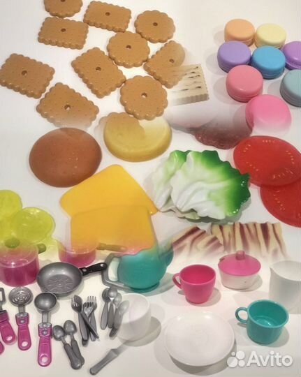 Игровой набор посуды и еды для кукол