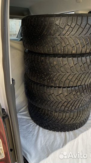 Michelin X-Ice North 4 225/50 R17