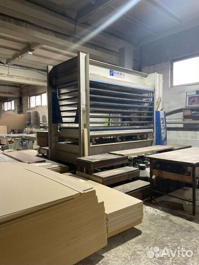 Дверь скрытого монтажа Invisible