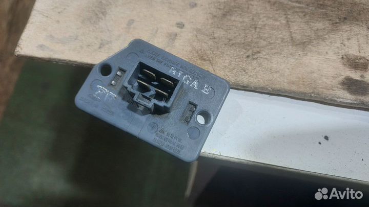 Резистор отопителя Hyundai Sonata EF 4 Рест