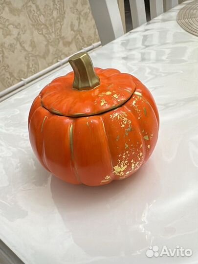 Свечи и гипсовые изделия