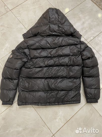 Пуховик moncler