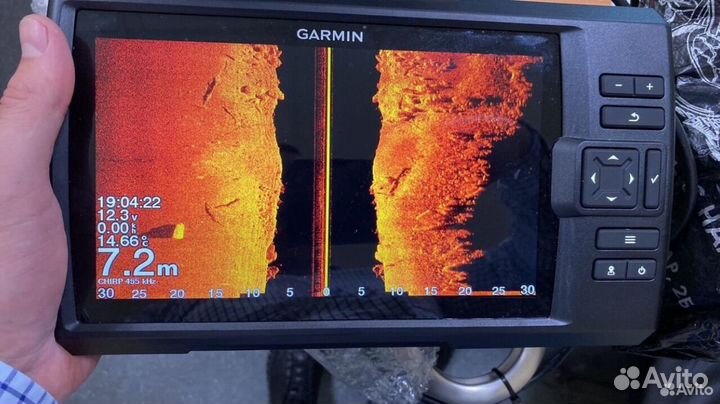 Эхолот Garmin striker vivid 9SV + GT52