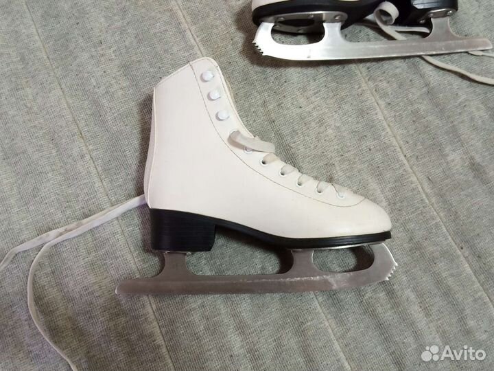 Коньки женские детские