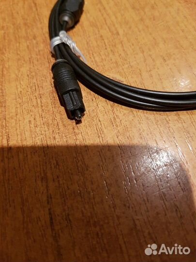 Оптический кабель 1,5м