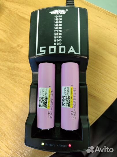 Зарядное устройство soda + 2 акб 18650