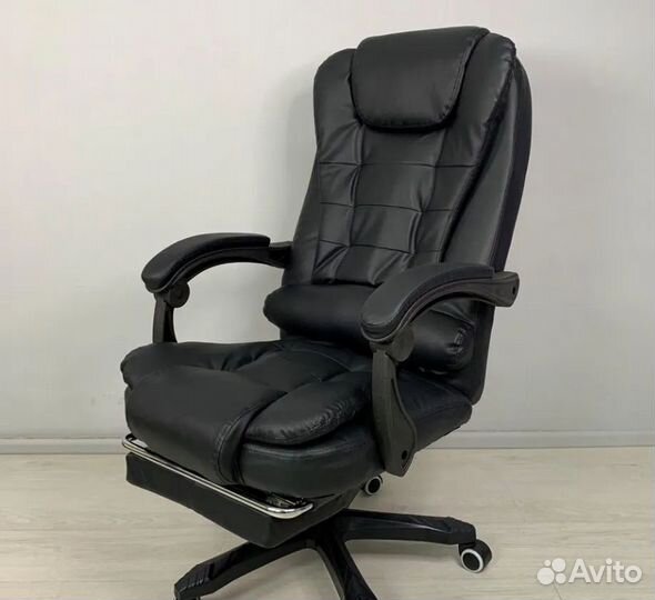 Компьютерное кресло руководителя