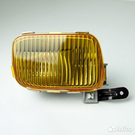 Туманка toyota dyna с 2000 г желтая, ootoko