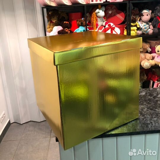 Коробки и боксы для сюрприза с воздушными шарами