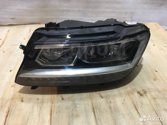 Фара левая Volkswagen Tiguan