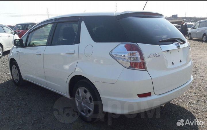 Honda Fit Shuttle 1.3 CVT, 2014, 130 000 км