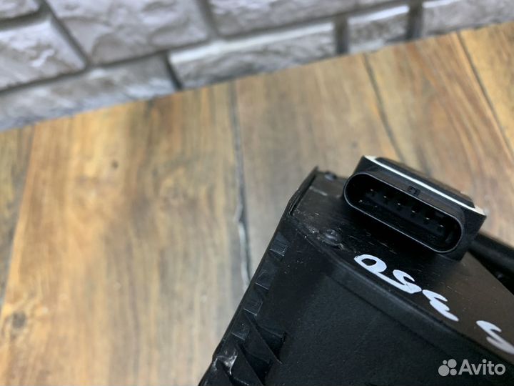 Mercedes Benz CLS W218 Педаль газа