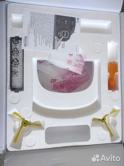 Робот пылесос lg hom bot