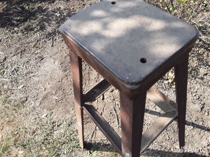 Подставка цветы инструмент прочный советский метал