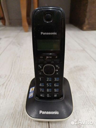 Радиотелефон Panasonic KX-tg1611ru
